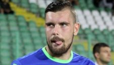 Национал аут за половин година