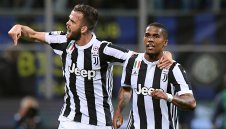 Юве опитва да върже Пянич