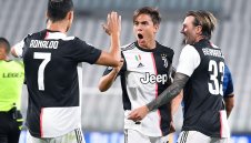 Юве се разправи с 10 от Лече