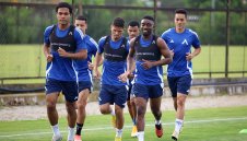 Левски готви троен трансферен удар до дни