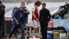 Остава ли в Арсенал? Давид Луис информирал шефовете днес