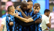 Интер започва разпродажба на отбора