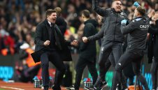 Джерард тръгна с драматично 2:0 над Брайтън, две 3:3 в други мачове