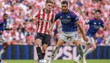 Арсенал удари Атлетик Билбао с два късни гола