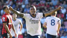 Артилеристите с най-добър старт от времето на Непобедимите