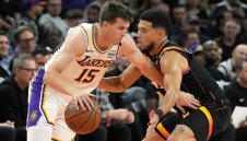 Звездите на Финикс се завърнаха и Слънцата "изгориха" Лейкърс