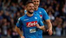 Мертенс се чувства завършен нападател