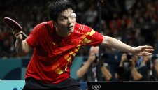 Фан Чжъндун е олимпийски шампион по тенис на маса