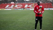 Али Соу получи златния си медал от ЦСКА за спечелената Купа + СНИМКА