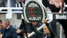 Новак във Висшата лига играе най-много, средното време е с 4 минути повече