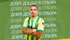 Легендарен клуб обяви любопитен трансфер
