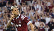 Уест Хям отхвърли първата оферта на Интер за Скамака