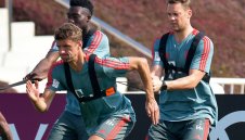 Мюлер за патовата ситуация между Байерн и Нойер: Имат цяла година пред тях