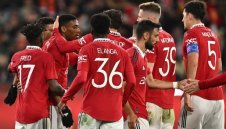 Легенда за дуо халфове на Ман Юнайтед: Време е да си заслужат парите