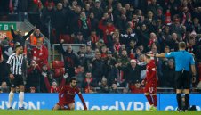 Арсенал и Сити треперят: Няма да наказват Салах + ВИДЕО