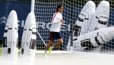 Въртележка – Кавани иска в Наполи, ПСЖ се насочи към Бензема