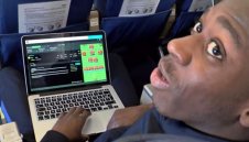 Дембеле купи себе си на "Футбол мениджър"