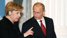 Путин търси в Германия подкрепа за Мондиал 2018