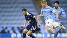 Валбуена е звездата на Олимпиакос