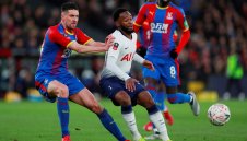 Тотнъм се раздели с френско крило