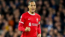 Разпада ли се тотално Ливърпул?