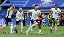 Нидерландия? Моментът е на страната на Англия