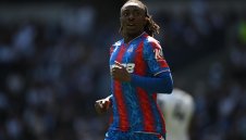 Артилеристите още не преговарят за звездата на Палас