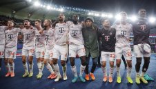 Ас на Байерн със странна реакция след голям гаф