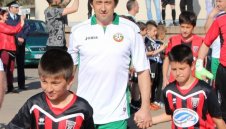 Борето беснее: Как този стадион е получил лиценз за Европа?!