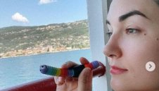 Бившият отбор на Мъри Стоилов обяви звезда в порното за легенда + СНИМКИ