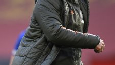 Сър Алекс се застъпи за Оле