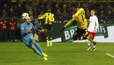 Дортмунд укроти "биковете", отмениха гол на РБ в 94-ата минута + ВИДЕО
