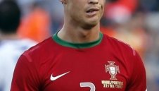 Роналдо ще подкрепи Португалия