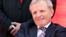 Ел Маестро се обяснява на Гриша Ганчев още в самолета