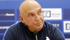 Ситуацията в Левски е много тежка, "сините" ще играят само с юноши