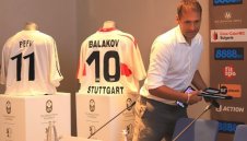 Стенли се среща с феновете в София