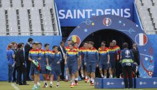 Румънците излизат да се надиграват тази вечер