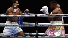 Антъни Джошуа ще се пробва в ММА? + ВИДЕО