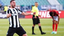 Локо Пловдив поднови договора на ключов играч