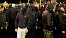 Става напечено: Фенове на ЦСКА поставиха ултиматум на протеста + СНИМКИ 