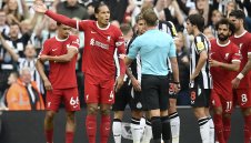 Капитанът на Ливърпул е заплашен от по-тежко наказание