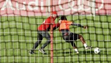 Карлето побесня, влезе твърдо на Ренато