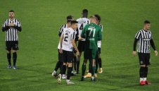 От Локо Пловдив скочиха срещу ментетата