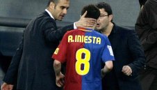 Иниеста спасил Гуардиола в Барса