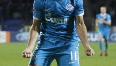 Зенит удари Амкар на Пеев и Сираков