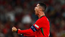 Роналдо получи огромно признание и разкри ще спира ли с футбола