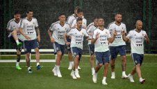 Карък: Лансини скъса кръстни връзки на тренировка и е аут от световното