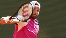 Гришо: Къпя се и отивам с колата си на турнира