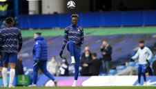 Нападател на Челси за расизма: Чудя се дали стресът от обидите си заслужава