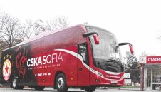 ЦСКА се похвали с новия си автобус + ВИДЕО И СНИМКИ